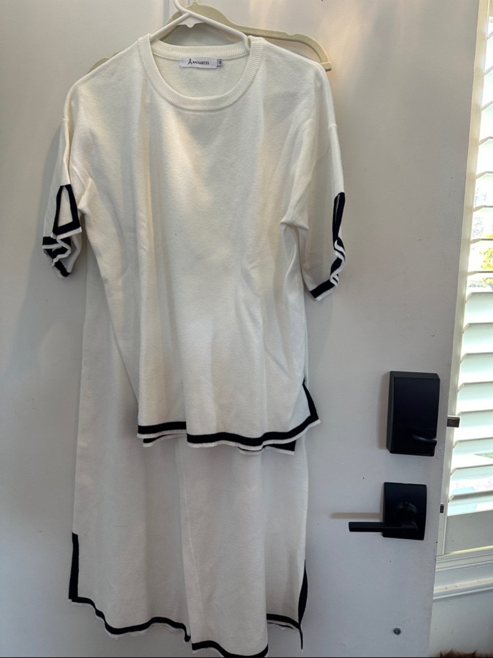 Anrabess White Knit Two-Piece Set with Black Trim